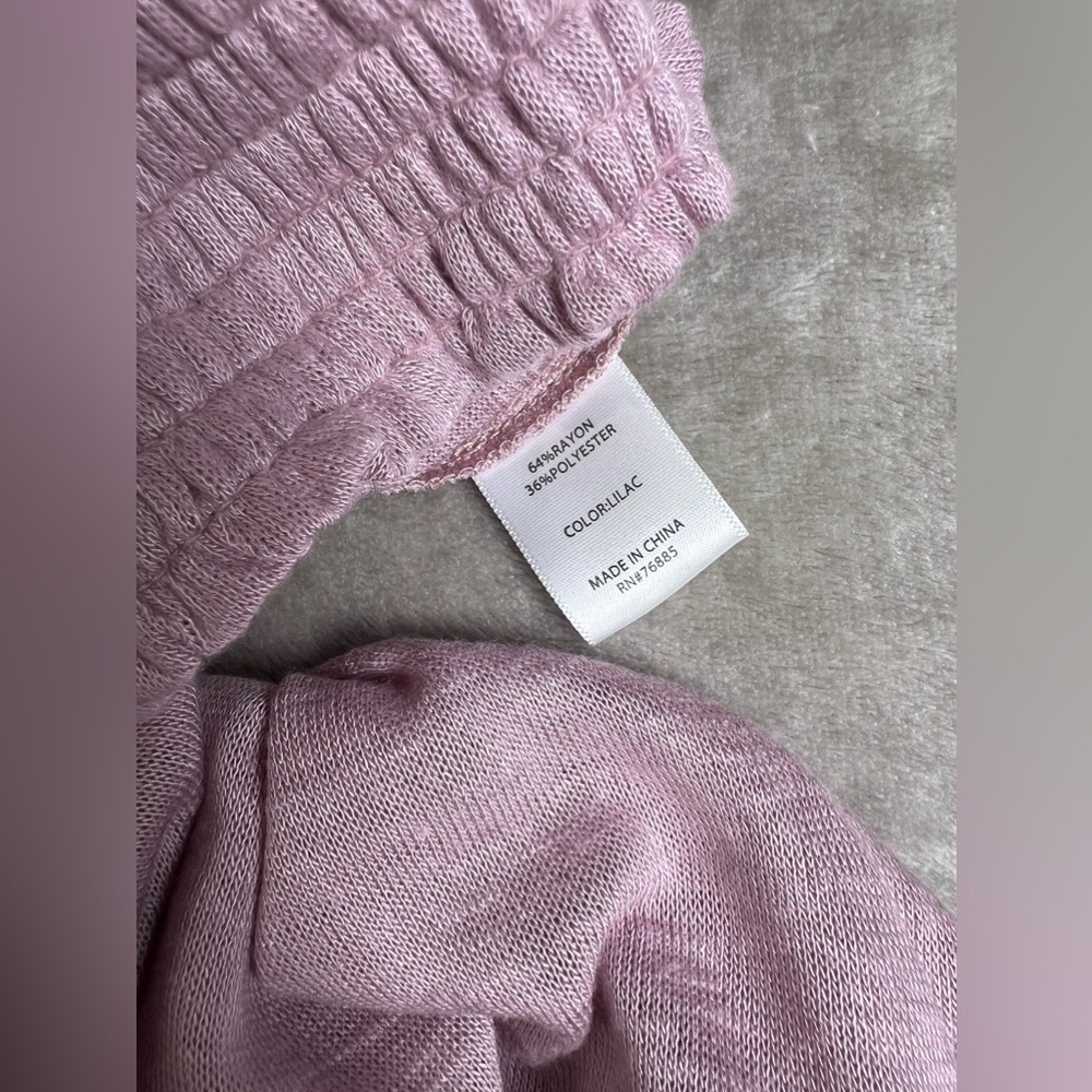 Evereve Dusty Rose V-Neck Smocked Hem Dolman Sleeve Top - Picture 8 of 10